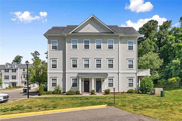 1305 Prosperity Ct Williamsburg, VA 23188