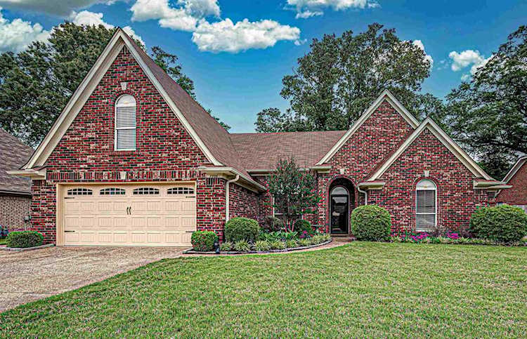 7986 Breezy Meadows Ln Bartlett, TN 38135