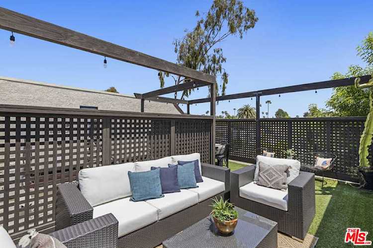 950 N Kings Rd #338 West Hollywood, CA 90069