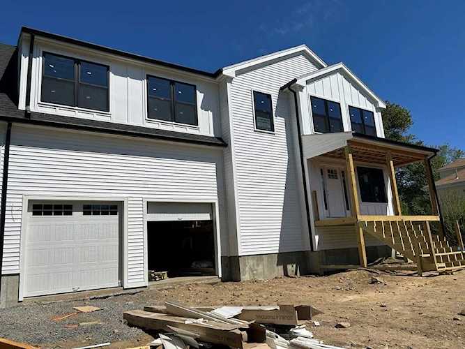 216 Windsor Ave Swampscott, MA 01907 | MLS 73113506 Photo 1