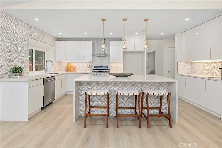 10494 Brooktree San Diego, CA 92131