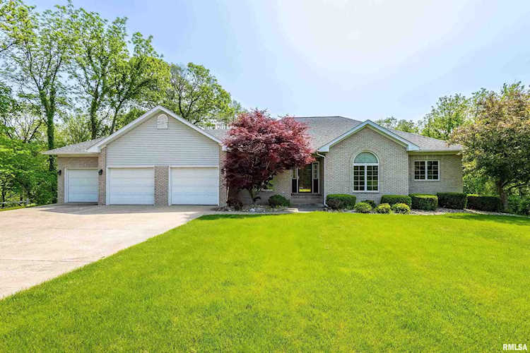 9429 84th Street Court West Taylor Ridge, IL 61284