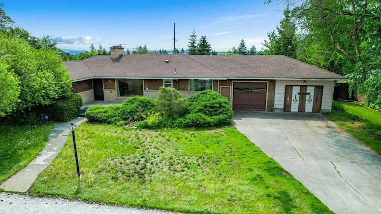 2215 W Rockwell Ave Spokane, WA 99205 | MLS 202315614 Photo 1