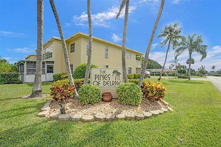 1160 Mahogany Way #204 Delray Beach, FL 33445