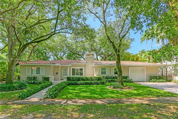 930 Andalusia Ave Coral Gables, FL 33134