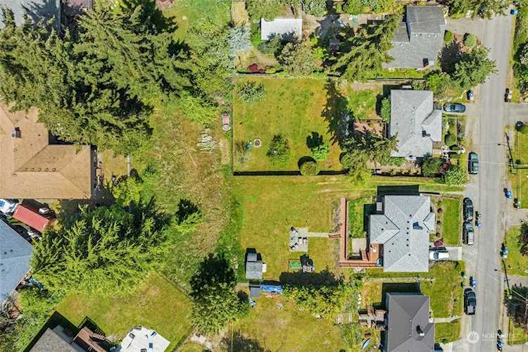 11240 56th Ave S Seattle, WA 98178