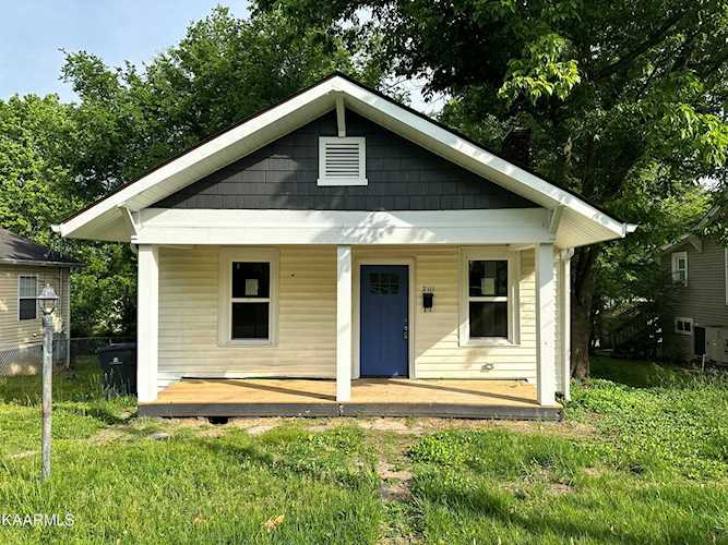 2111 Mccroskey Ave Knoxville, TN 37917