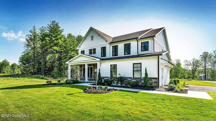 2813 West Old State Rd Guilderland, NY 12084