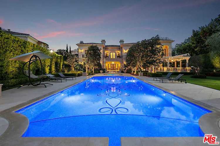 1006 N Roxbury Dr Beverly Hills, CA 90210