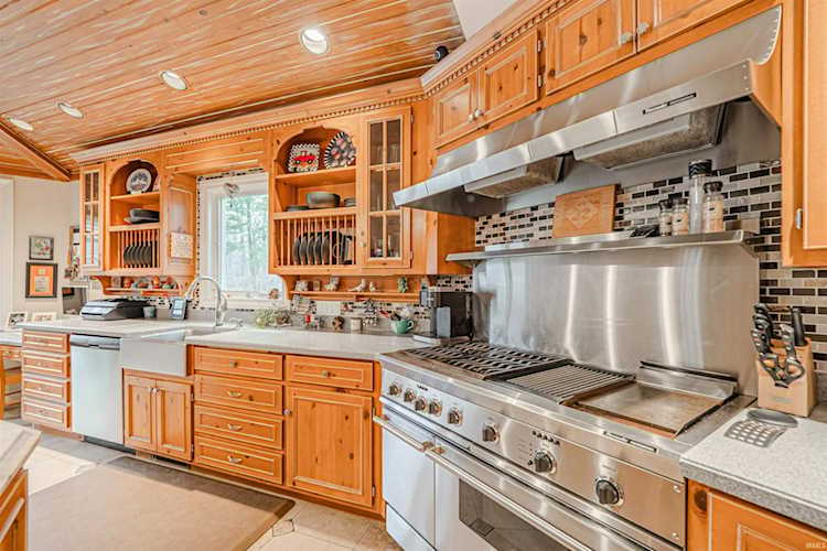 F.C. Tucker Emge Homes for Sale 6301 Lincoln Avenue Evansville IN