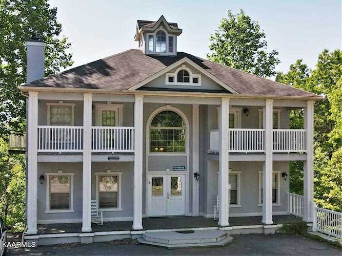 810 Crystal Branch Way Gatlinburg, TN 37738