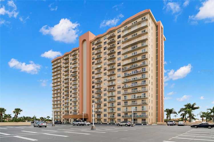 4900 Brittany Dr S #205 St. Petersburg, FL 33715