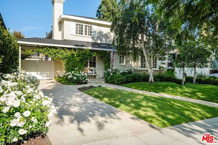 4232 Rhodes Ave, Studio City, CA 91604 | RubyHome Photo 1