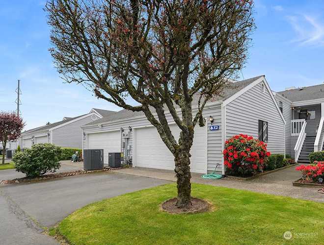 2801 N Narrows Dr #E2 Tacoma, WA 98407