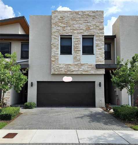 10540 NW 78th Ter #. Doral, FL 33178