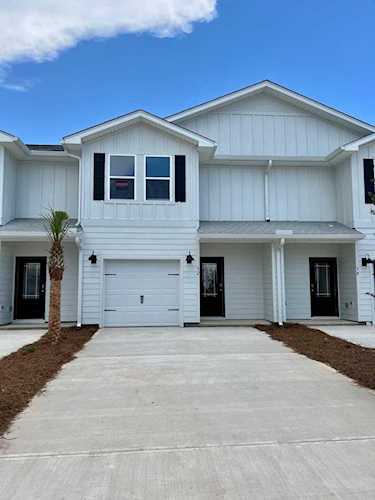 28 Redbird Loop Destin, FL 32541