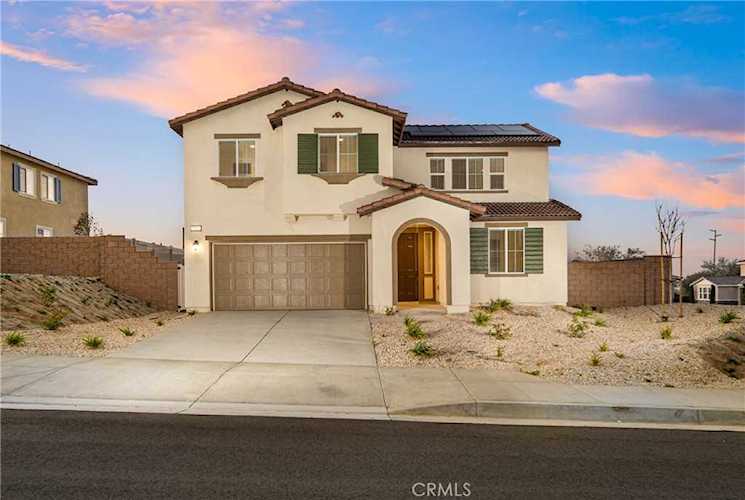 7011 Kristina Ct Lancaster, CA 93536