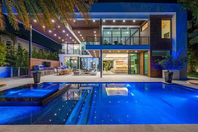 2542 Aqua Vista Boulevard Fort Lauderdale, FL 33301