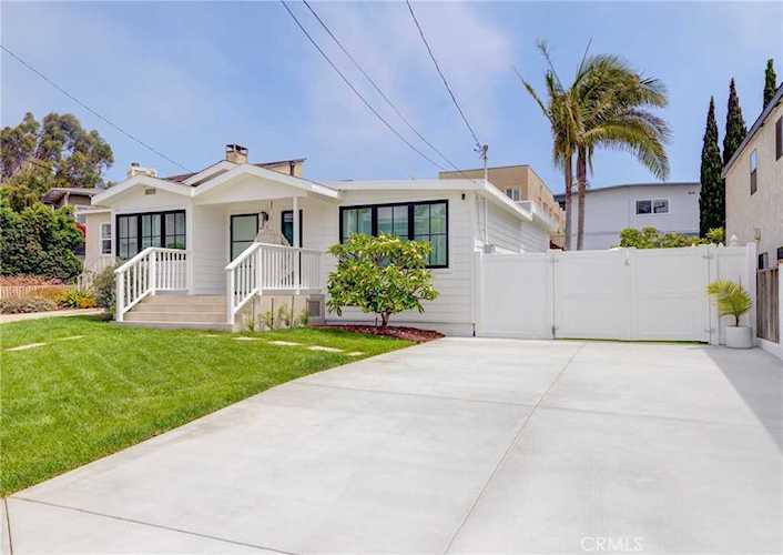 1250 Corona St Hermosa Beach, CA 90254