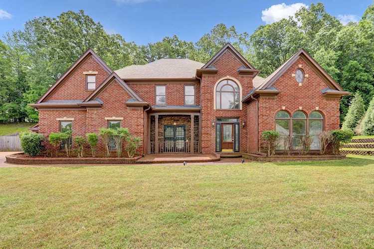4084 S Pine Hill Cv Lakeland, TN 38002