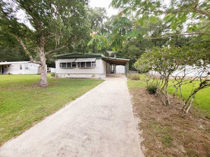 118 Park CIR Palatka, FL 32177