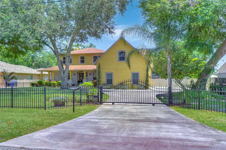 11909 Lake Ridge Rd Tampa, FL 33618