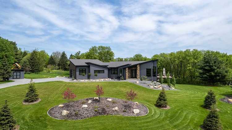 980 Historic Drive SW Rochester, MN 55902