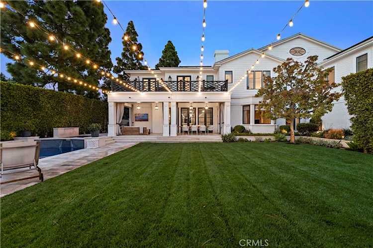 4 Torrey Pines Lane Newport Beach, CA 92660