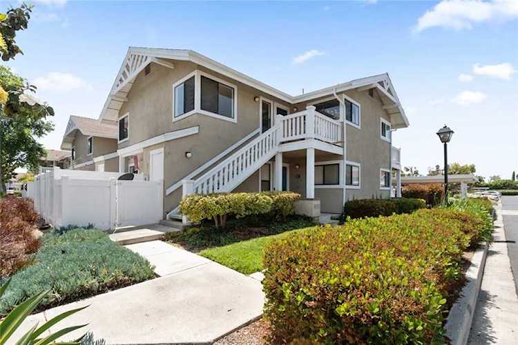 113 Tarocco Irvine, CA 92618 | MLS GD23085434 Photo 1