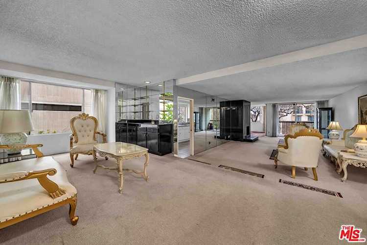 321 N Oakhurst Dr #305 Beverly Hills, CA 90210 | MLS 23268877 Photo 1
