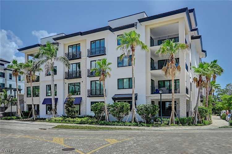 1130 S 3rd Ave #408 Naples, FL 34102