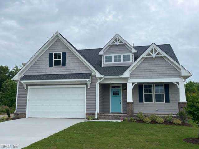 633 Hayes Dr Chesapeake, VA 23320