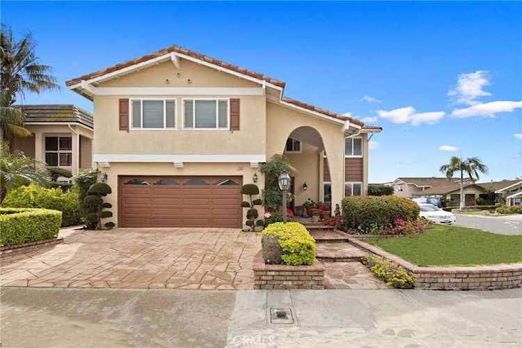 4480 Guava Seal Beach, CA 90740