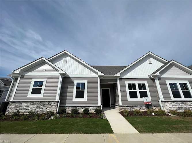 1011 Diamond Way #A Suffolk, VA 23435