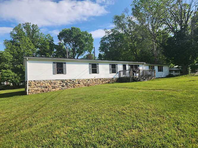 870 Lakeview Dr Somerset, KY 42503