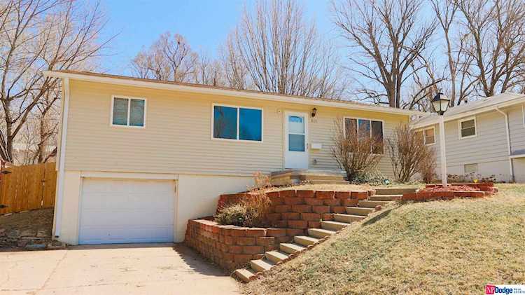 111 Kirby Ave Bellevue, NE 68005 | MLS 22306141 Photo 1