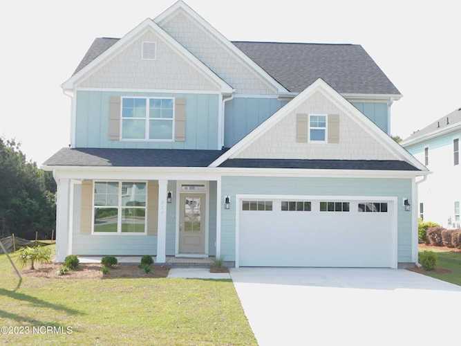 316 Spicer Lake Drive Holly Ridge, NC 28445