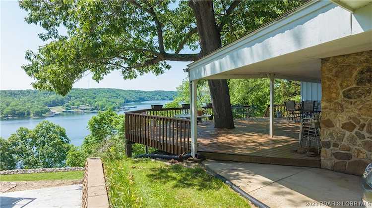 964 El Tampa Rd Camdenton, MO 65020