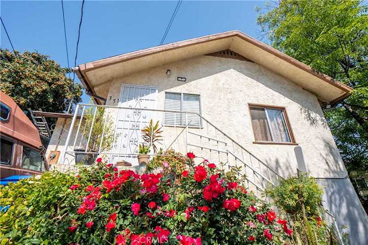 351 Vista Place Los Angeles, CA 90042