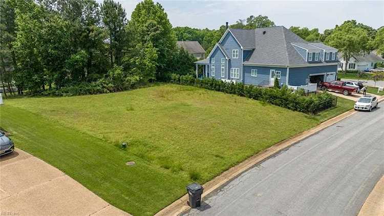 9904 E Cork Rd Toano, VA 23168