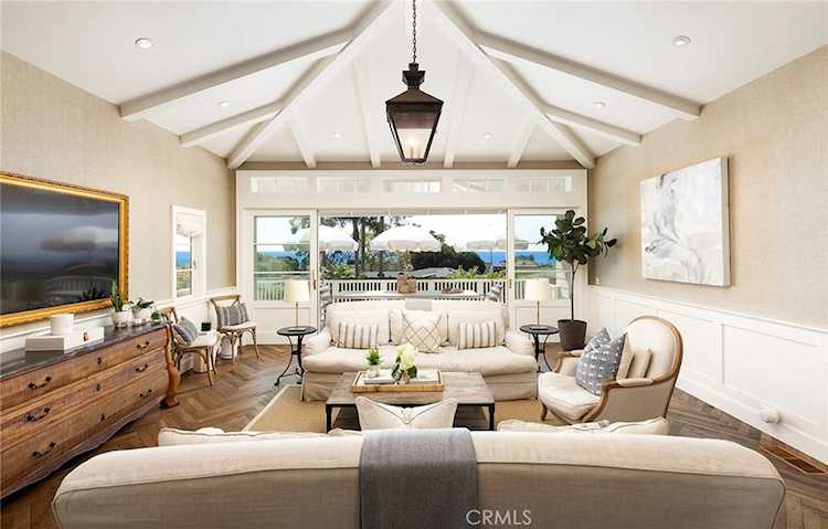 16 S Vista De Catalina Laguna Beach, CA 92651
