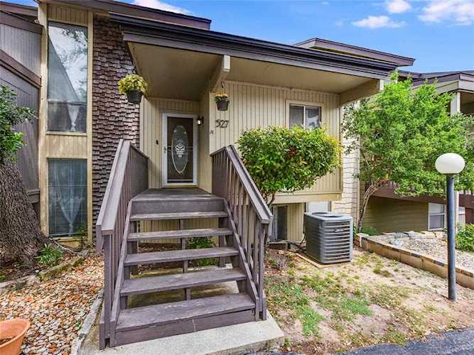 527 Demarett DR #23 Point Venture, TX 78645