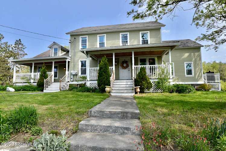 3047 Birchton Rd Ballston Spa, NY 12020