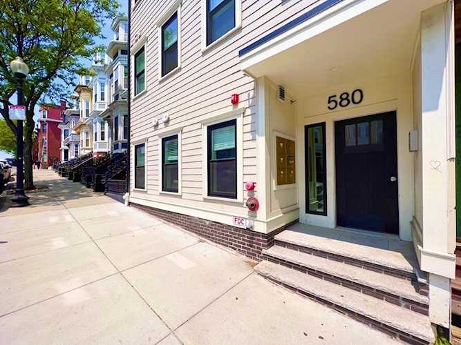 580 East Broadway St #4 Boston, MA 02127
