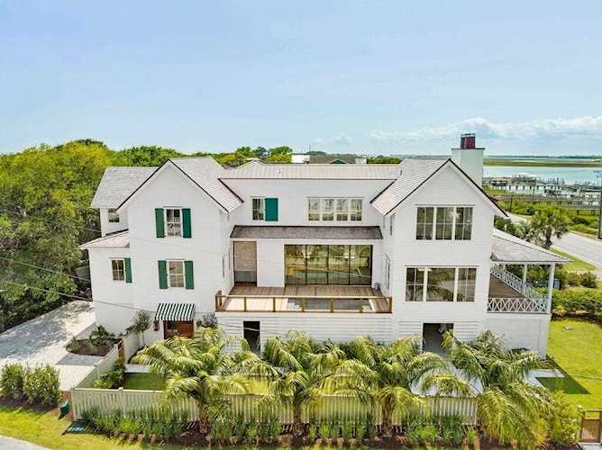 120 Palm Blvd Isle of Palms, SC 29451