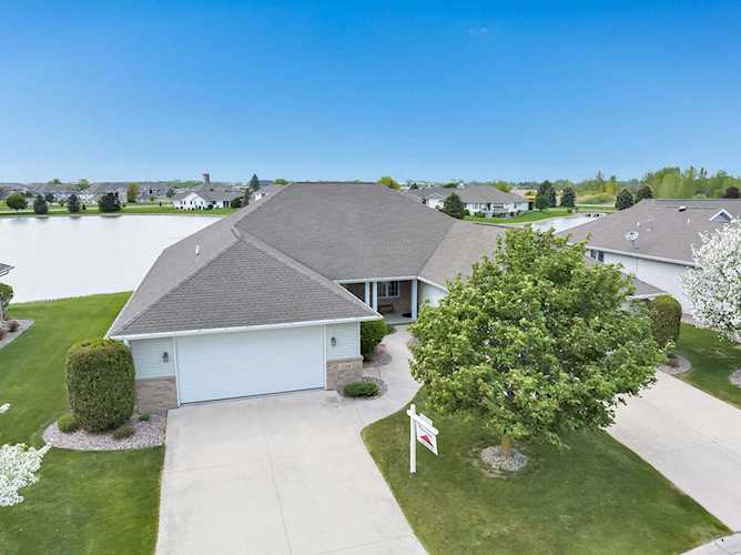 1108 Spring Lake Dr De Pere, Town of Lawrence, WI 54115