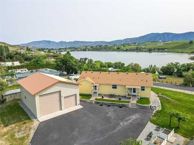 94 Shoemaker Rd Manson, WA 98831