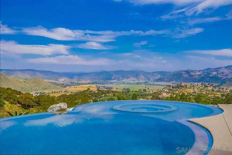 2445 San Pasqual Valley Rd Escondido, CA 92027