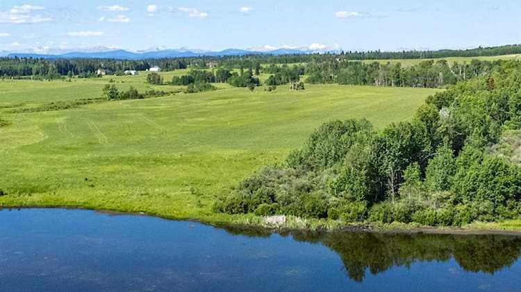 154 Ave & 256 St W Rural Foothills County, AB T0L 1W2