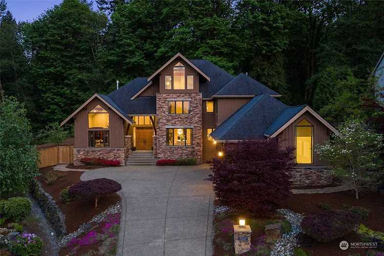 15617 SE 83rd Ct Newcastle, WA 98059